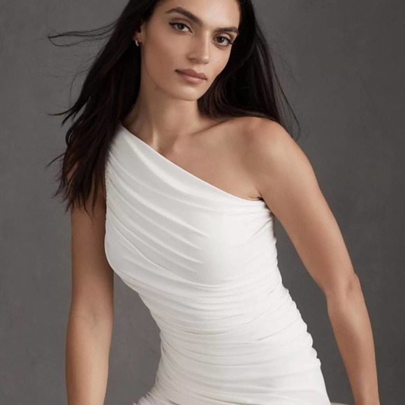 Norma Kamali Diana One-Shoulder Ruched Midi Dress - Picture 3 of 9